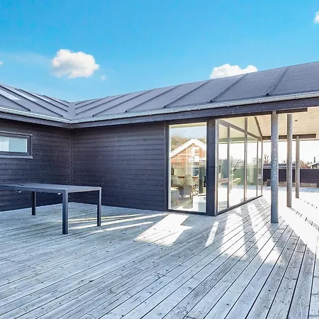 Modern With - By Traum