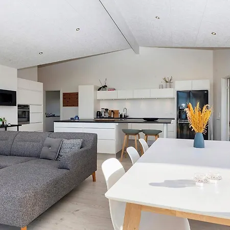 Modern With - By Traum Vinderup